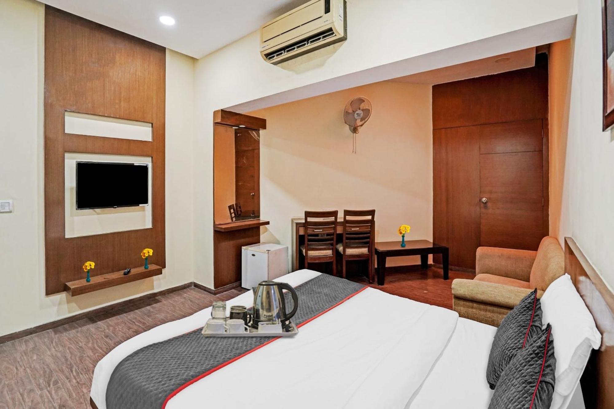 Hotel O Royal Regency Ghaziabad Dış mekan fotoğraf