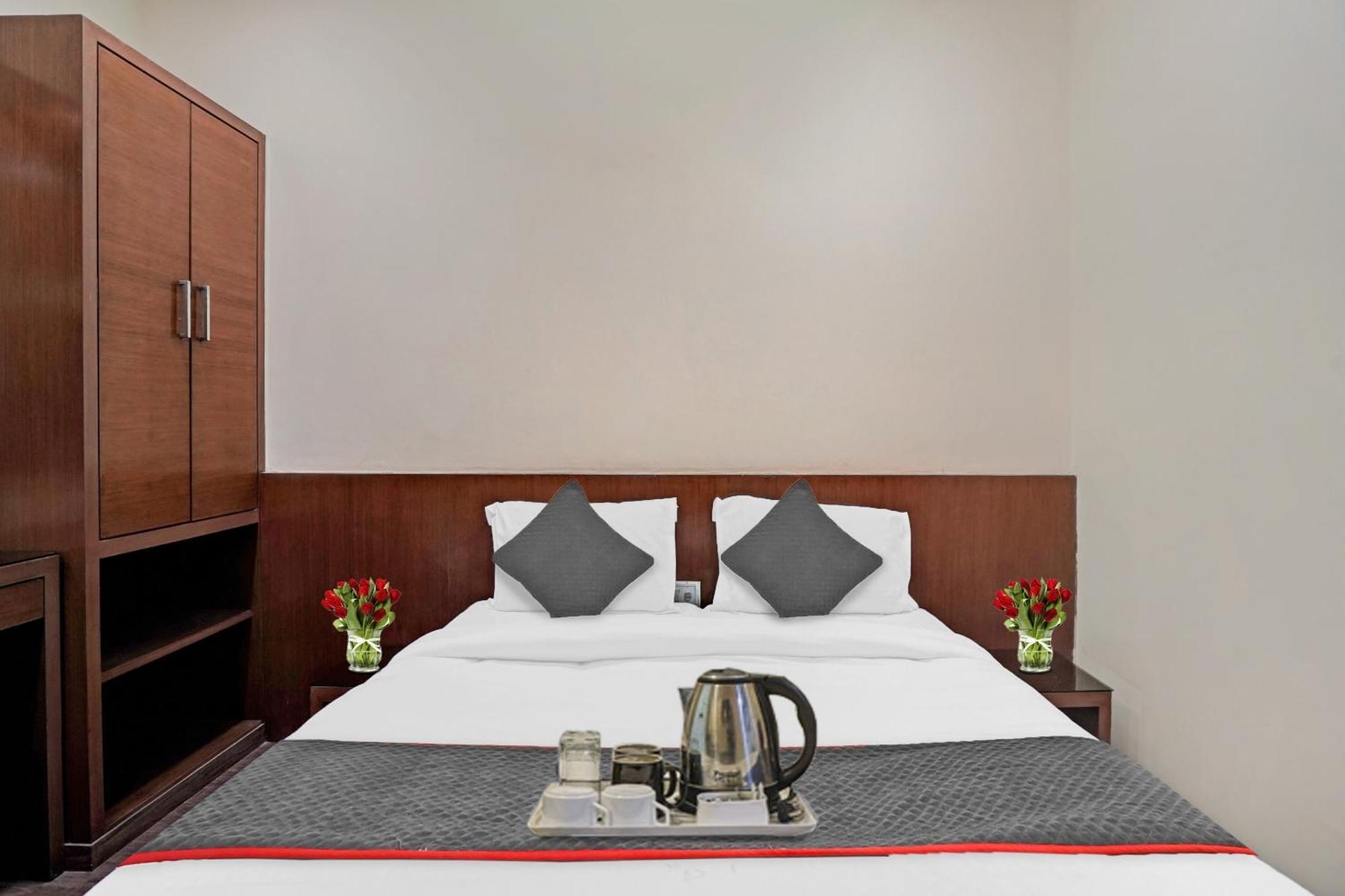 Hotel O Royal Regency Ghaziabad Dış mekan fotoğraf