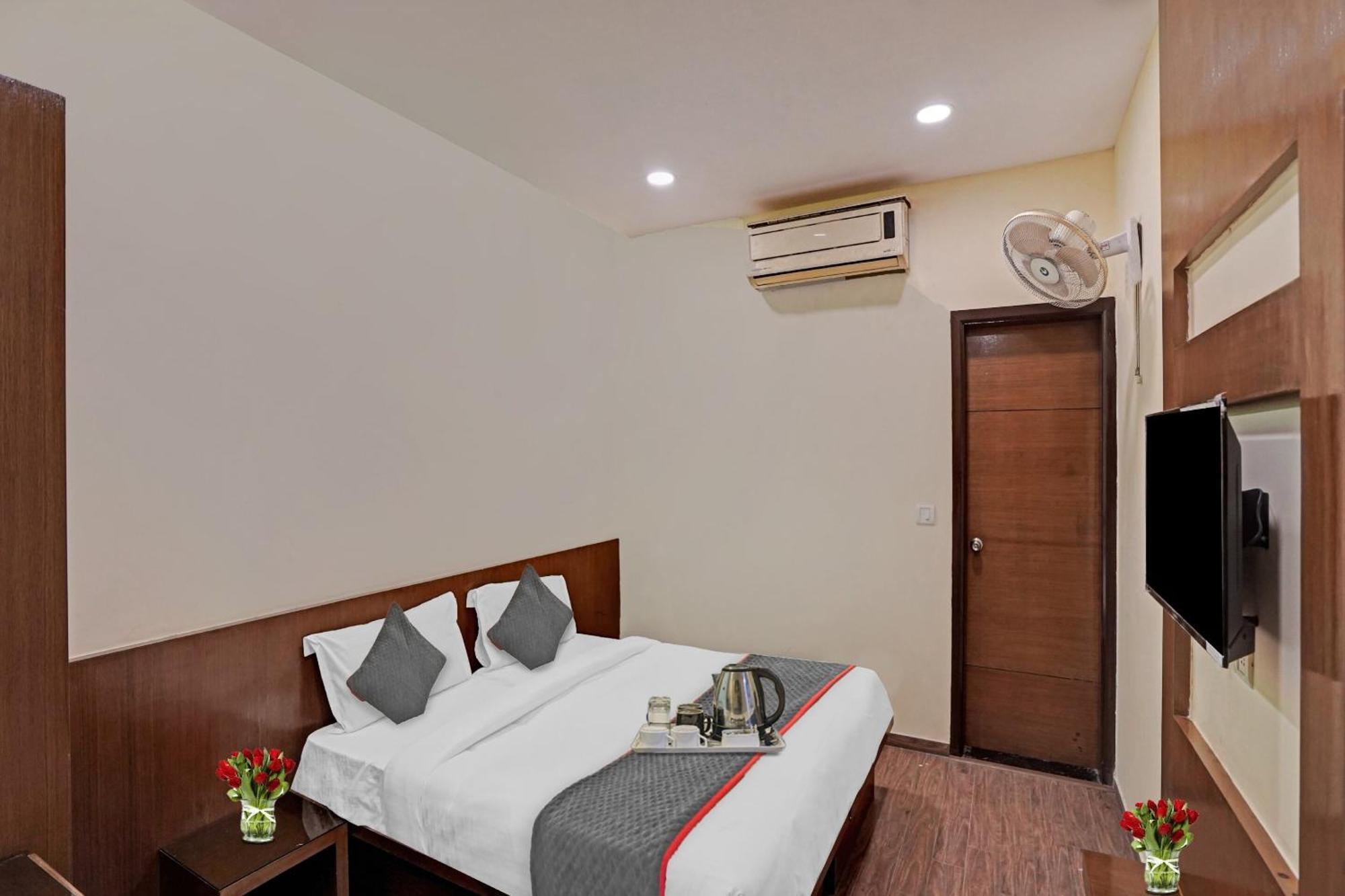 Hotel O Royal Regency Ghaziabad Dış mekan fotoğraf