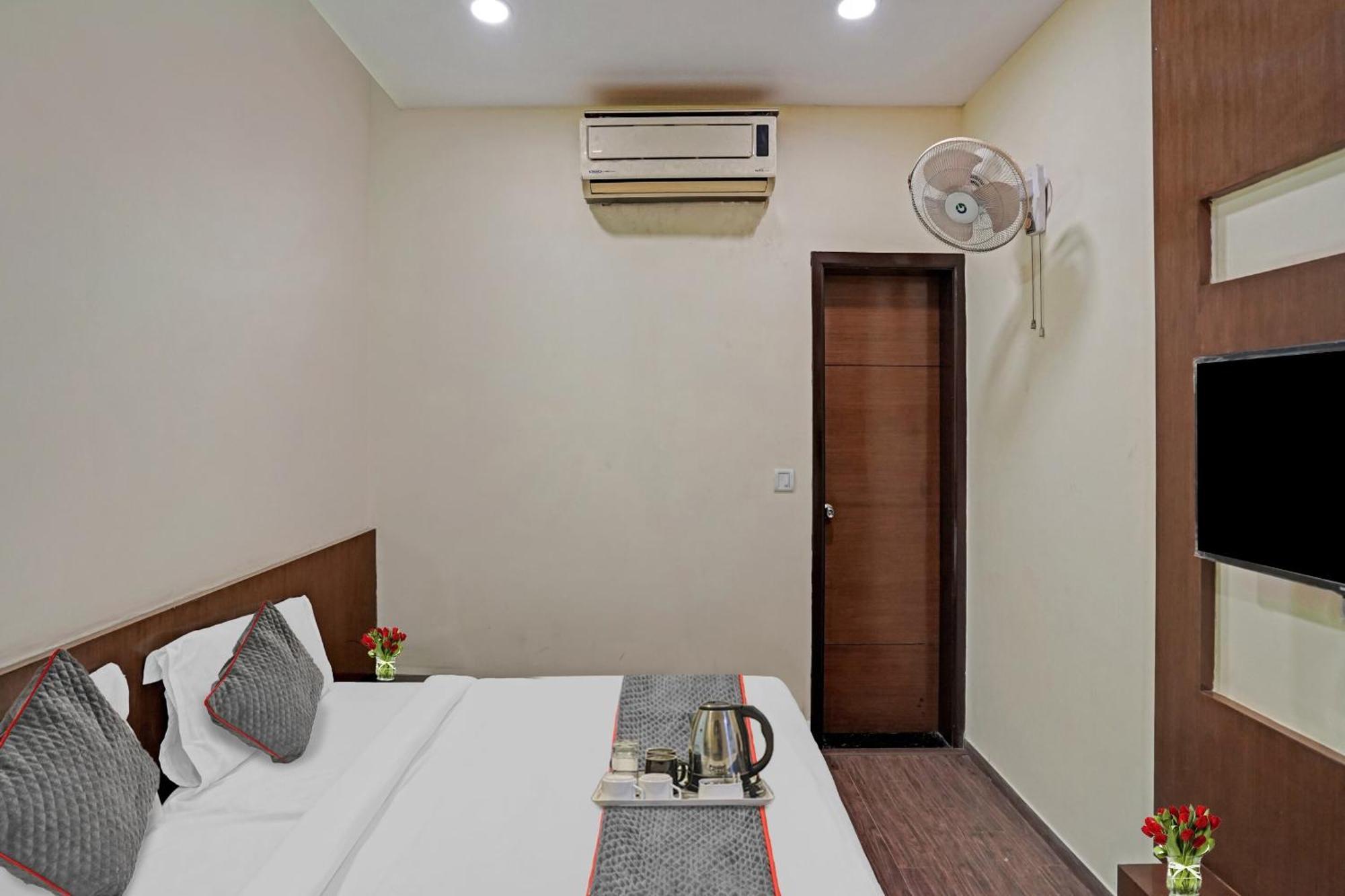 Hotel O Royal Regency Ghaziabad Dış mekan fotoğraf